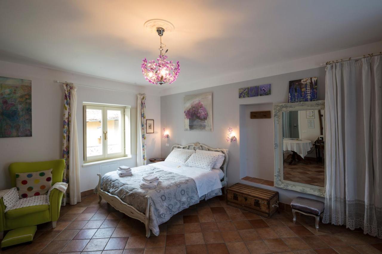 ונאריה ריאלה Residence La Pera Bugiarda מראה חיצוני תמונה