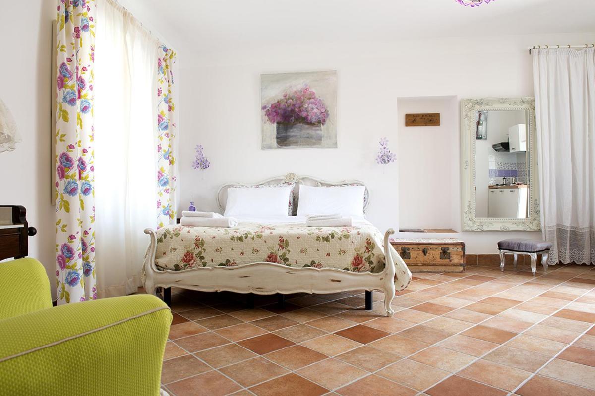 ונאריה ריאלה Residence La Pera Bugiarda מראה חיצוני תמונה